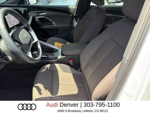 Used 2025 Audi Q5 Premium w/ Convenience Package AWD/4WD image 9
