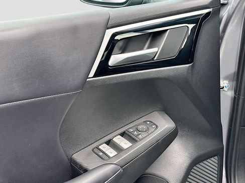 Used 2023 Mitsubishi Outlander SE FWD image 18