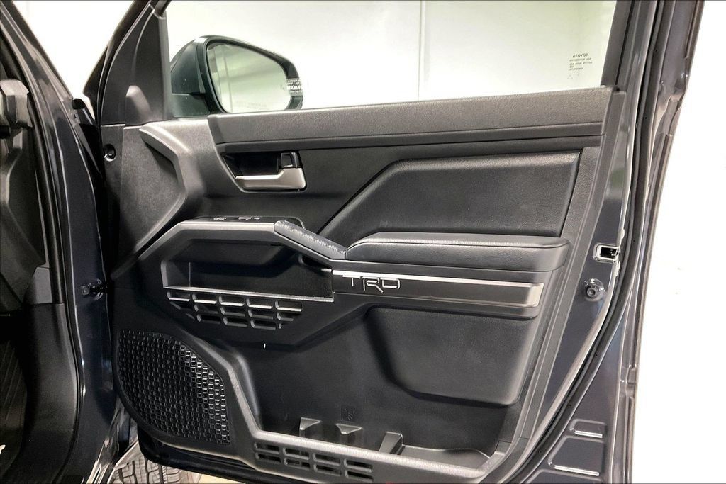 Used 2025 Toyota Tacoma TRD Sport RWD image 22
