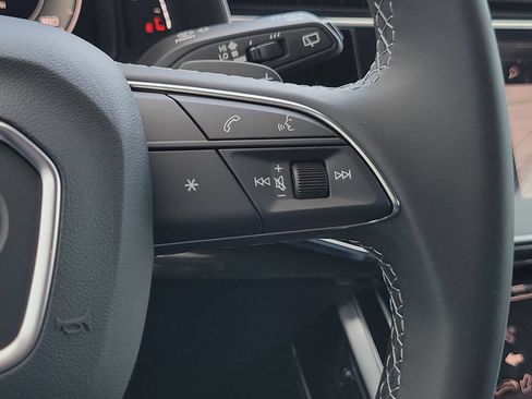 New 2026 Audi Q8 Premium AWD/4WD image 10