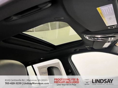 New 2025 Jeep Grand Cherokee Altitude image 15