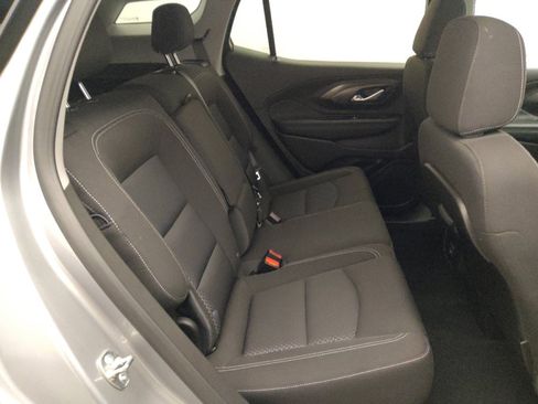 Used 2024 GMC Terrain SLE w/ Driver Convenience Package image 19