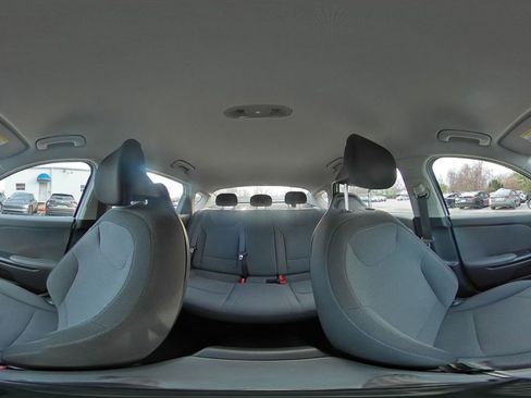 Used 2025 Kia K4 LXS image 41