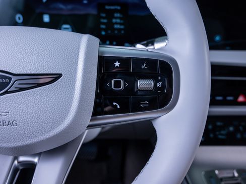 New 2026 Genesis GV70 2.5T Advanced image 23