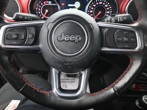 Used 2022 Jeep Wrangler Unlimited Rubicon w/ LED Lighting Group AWD/4WD image 16