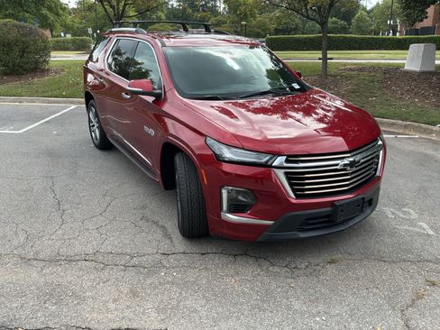 Used 2022 Chevrolet Traverse High Country w/ LPO, 'HIT The Road' Package AWD/4WD image 11