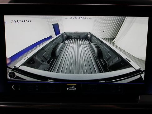 Used 2024 Chevrolet Silverado 2500 High Country image 22