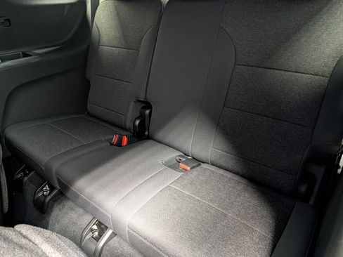 New 2026 Chevrolet Traverse LT image 14