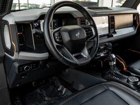 Used 2023 Ford Bronco Badlands AWD/4WD image 18