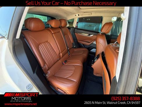 Used 2018 Maserati Levante S GranLusso AWD/4WD image 22