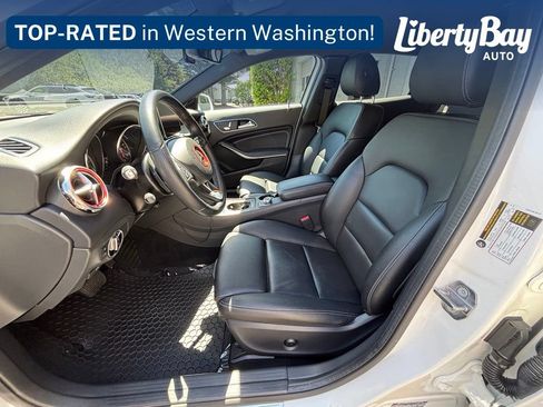 Used 2019 Mercedes-Benz GLA 250 4MATIC image 11