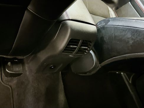 Used 2024 Ford Escape ST-Line image 28