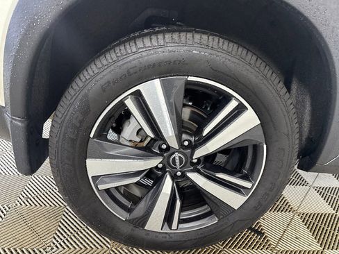 Used 2023 Nissan Rogue SL AWD/4WD image 33