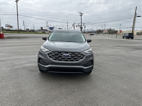 Used 2021 Ford Edge SE image 2