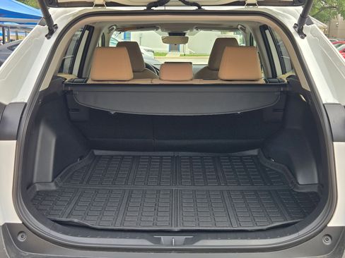 Used 2025 Toyota RAV4 XLE w/ Convenience Package FWD image 24