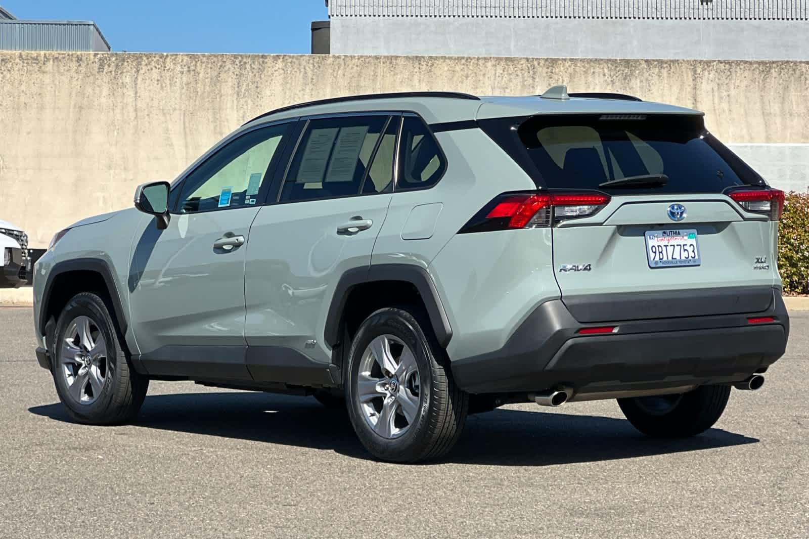 Certified 2022 Toyota RAV4 XLE AWD/4WD image 7