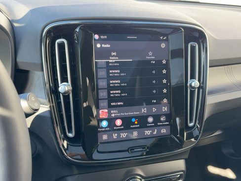 Certified 2023 Volvo XC40 Recharge Ultimate image 29