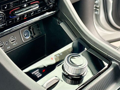 New 2025 Jeep Grand Cherokee L Limited w/ Trailer Tow Package image 11