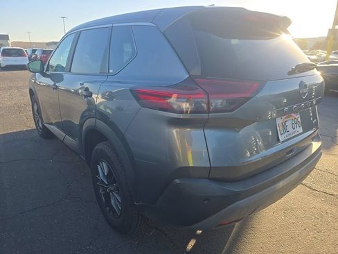 Used 2023 Nissan Rogue S AWD/4WD image 10