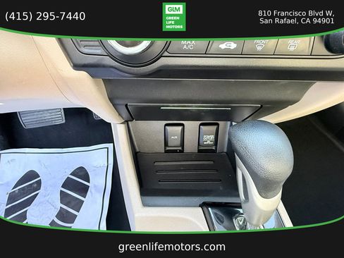 Used 2015 Honda Civic LX image 16