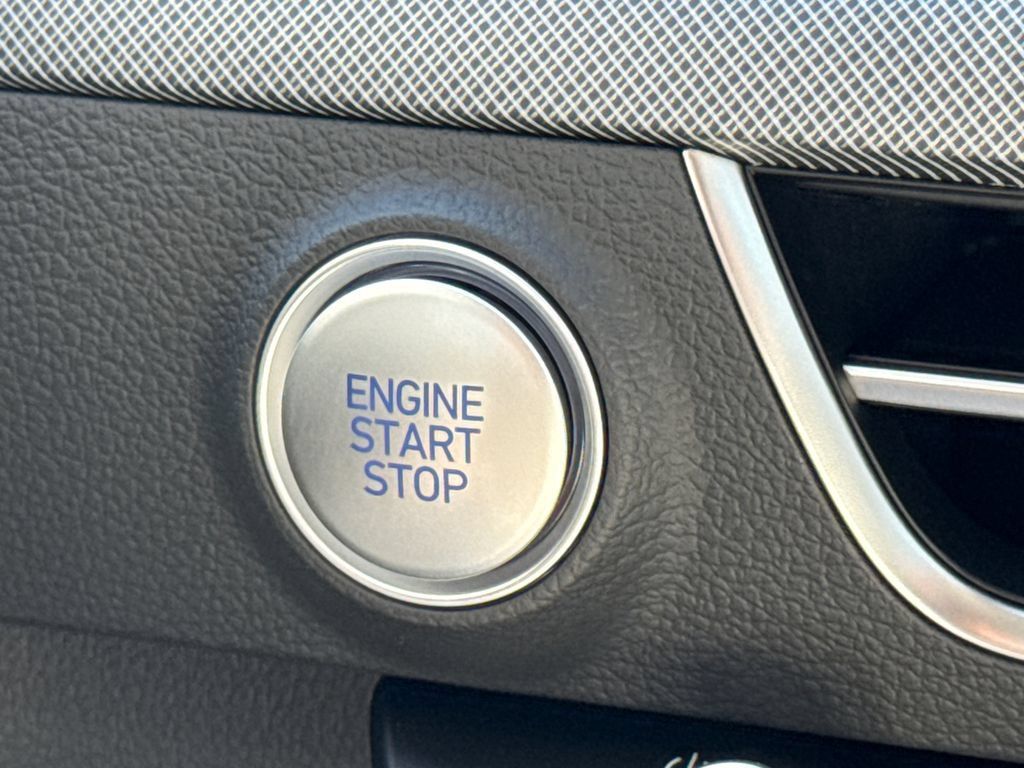 Used 2026 Hyundai Sonata SEL FWD image 24