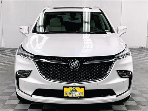 Used 2023 Buick Enclave Avenir w/ Avenir Technology Package FWD image 4