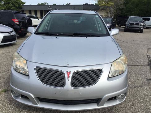 Used 2005 Pontiac Vibe FWD image 3