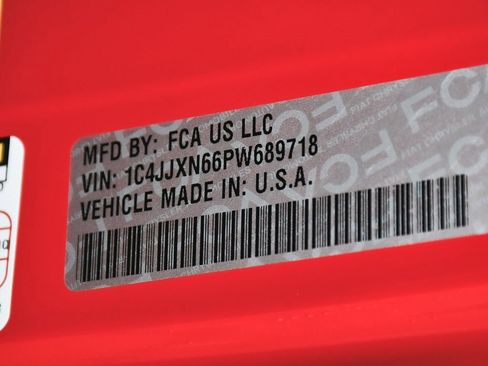 Used 2023 Jeep Wrangler Unlimited w/ 8.4" Radio Group image 16