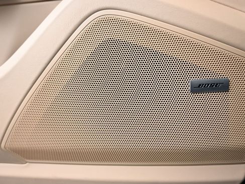 New 2026 Porsche Cayenne image 16