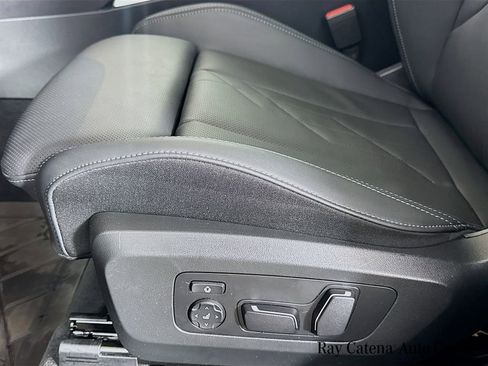 Used 2026 BMW X3 xDrive30 w/ Premium Package image 17