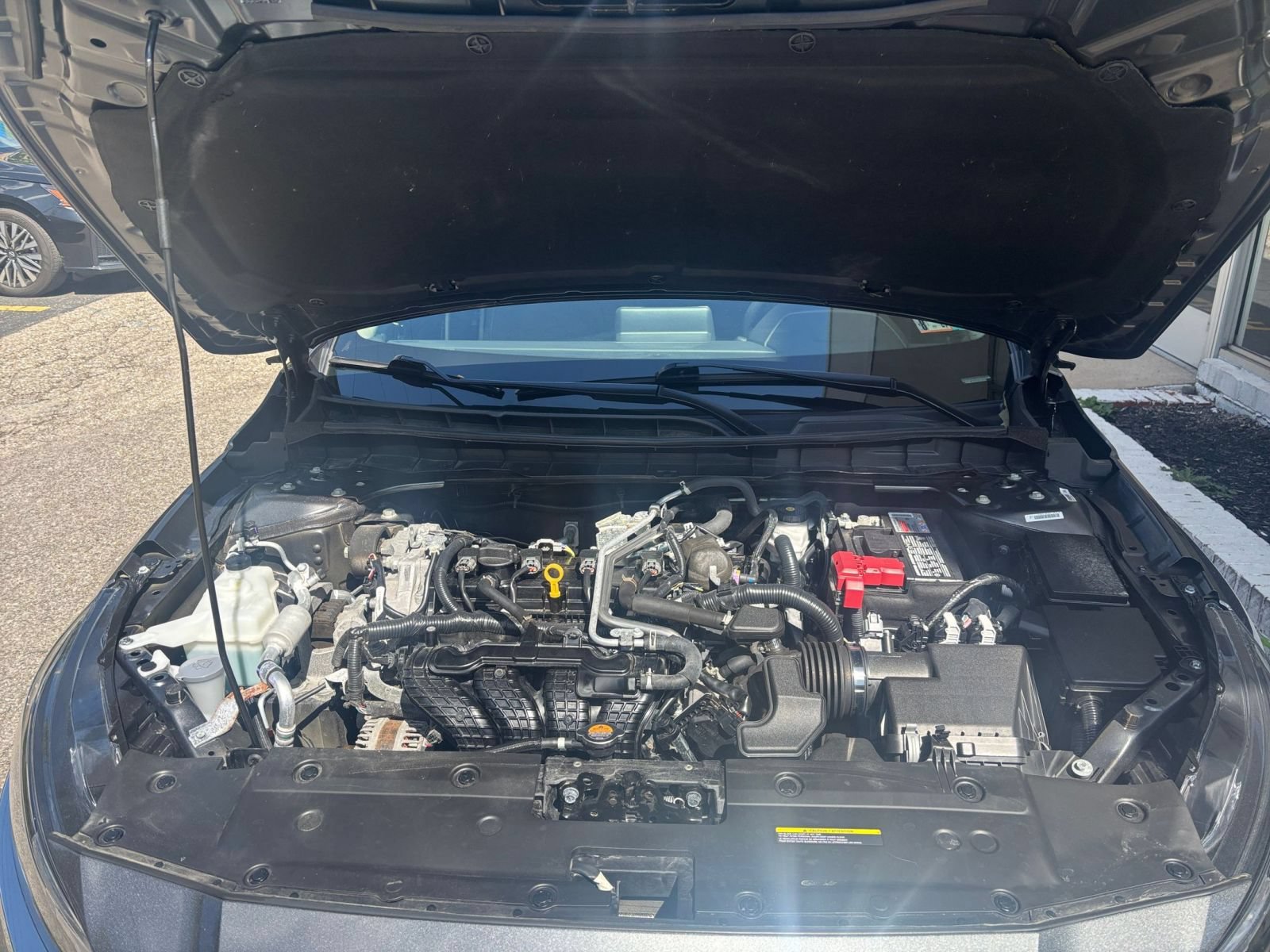 Used 2025 Nissan Altima 2.5 SV FWD image 30