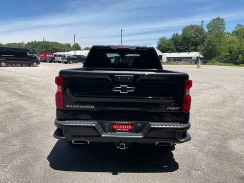Used 2023 Chevrolet Silverado 1500 RST w/ Z71 Off-Road Package AWD/4WD image 6