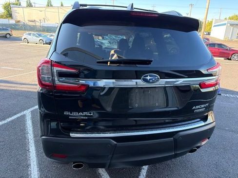 Used 2023 Subaru Ascent Touring AWD/4WD image 7