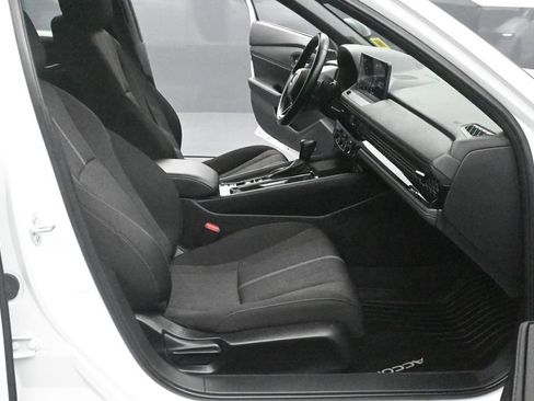 Used 2023 Honda Accord Sport image 11