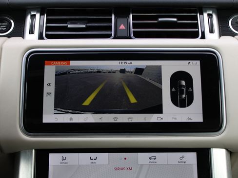 Used 2022 Land Rover Range Rover Westminster Edition image 17