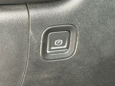 Used 2024 Chevrolet Silverado 1500 Custom w/ LPO, Dark Essentials Package image 20