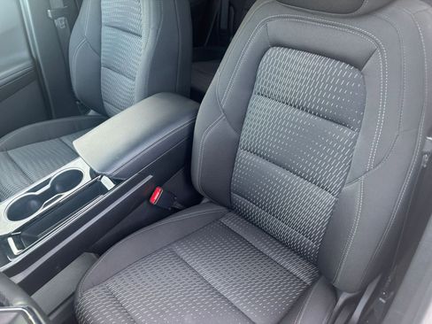 Used 2025 Chevrolet Equinox LT image 34