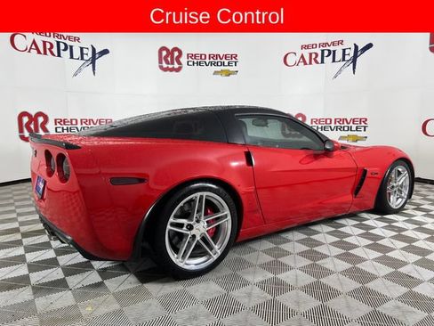 Used 2006 Chevrolet Corvette Z06 w/ Preferred Equipment Group RWD image 8