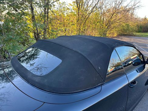 Used 2011 BMW 128i Convertible w/ Sport Pkg image 51