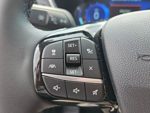 Used 2022 Ford Escape Titanium image 29