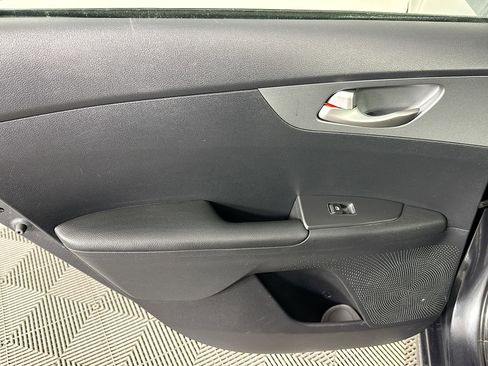 Used 2021 Kia Forte LXS image 24