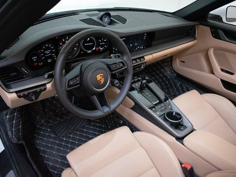 Certified 2022 Porsche 911 Carrera 4S AWD/4WD image 4