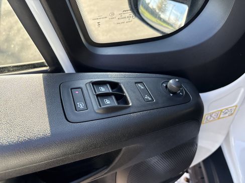 Used 2024 RAM ProMaster 2500 w/ Premium Convenience Group image 15