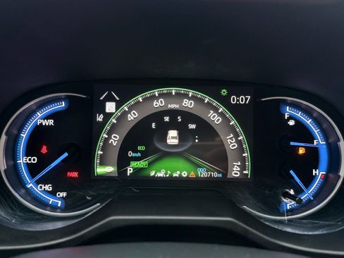 Used 2023 Toyota RAV4 LE image 50