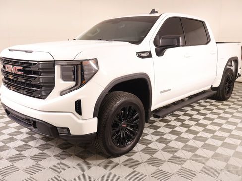 Used 2025 GMC Sierra 1500 Elevation AWD/4WD image 11