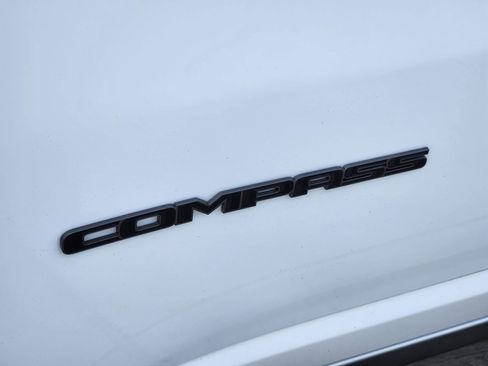 Used 2024 Jeep Compass Limited w/ High Altitude Package AWD/4WD image 13