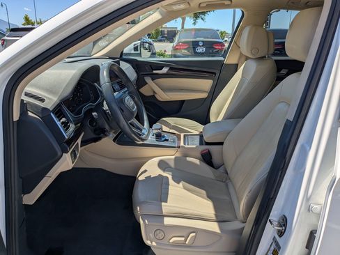 Used 2019 Audi Q5 2.0T Premium Plus w/ Premium Plus Package AWD/4WD image 17