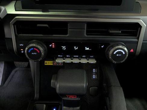 Used 2025 Toyota 4Runner TRD Off-Road image 21
