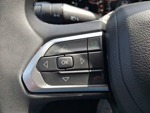 Used 2024 Jeep Compass Latitude AWD/4WD image 21