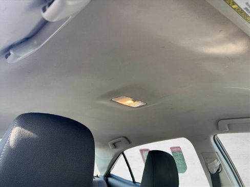 Used 2019 Toyota Corolla LE image 24